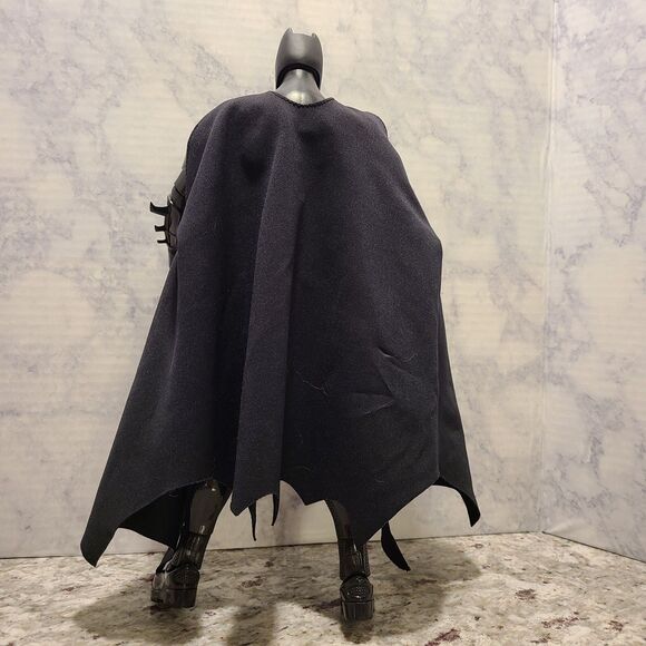 🦇🦇Batman Begins 14"/35cm Action Figure With Cape DC Comics H1386🦇🦇 - Picture 2 of 6